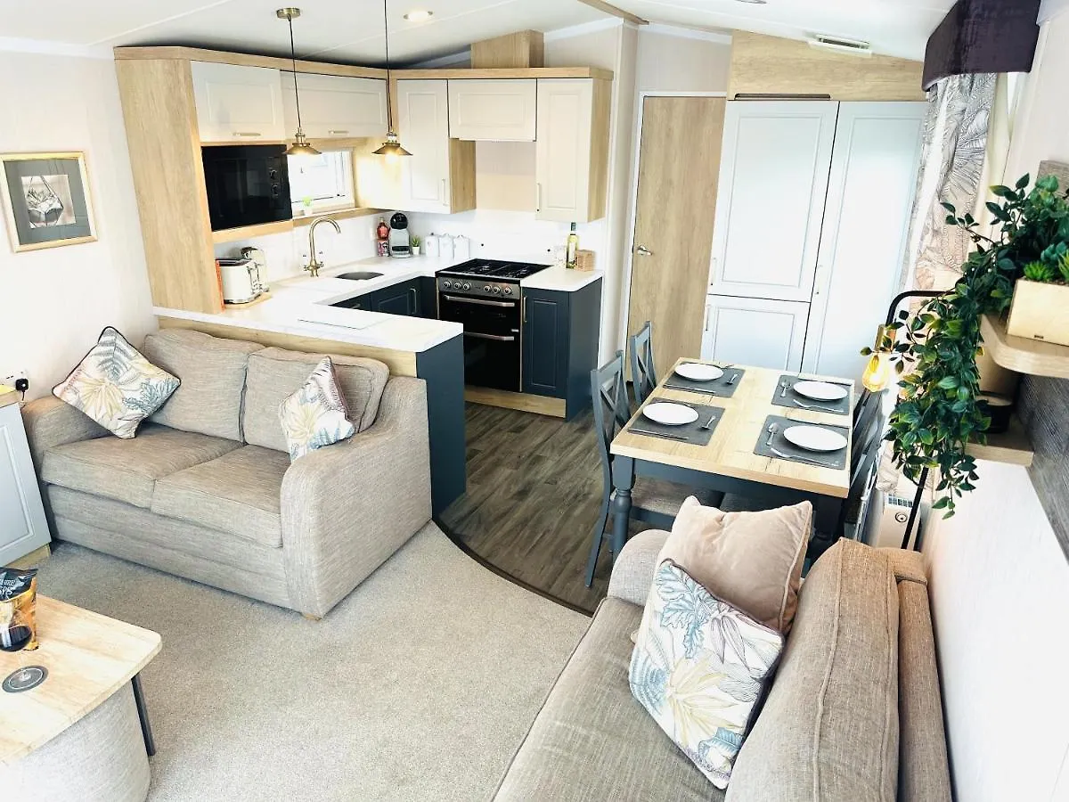 The Hideaway Villa Scarborough 0*,